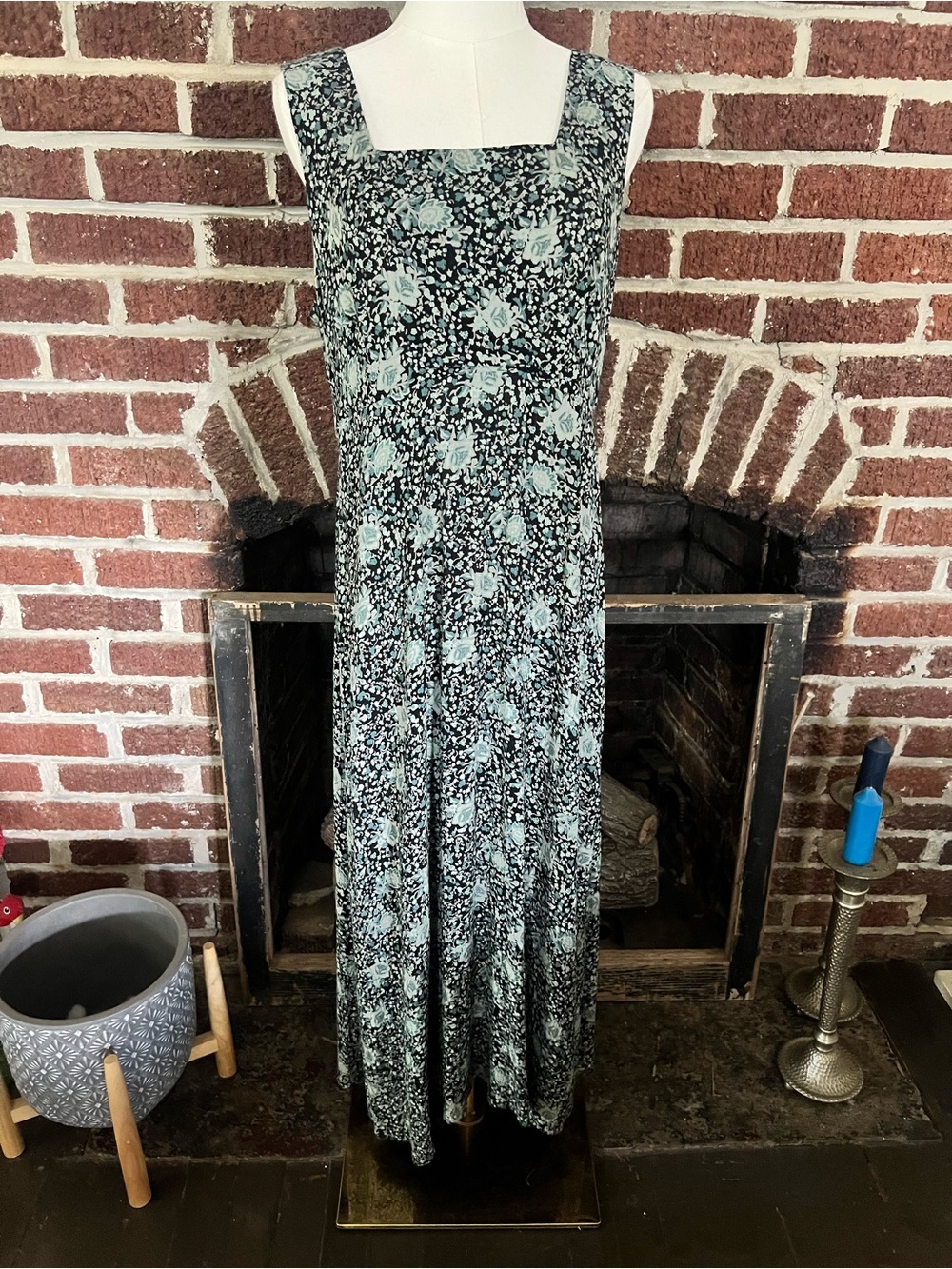 VINTAGE rabbit floral maxi dress